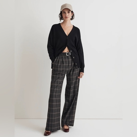 Madewell V-Neck Relaxed Cardigan - Picture 2 of 14